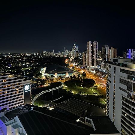 Lamour Ocean View Apartment I In Casino Broadbeach - Free Parking-195Cm Gold Coast Luaran gambar
