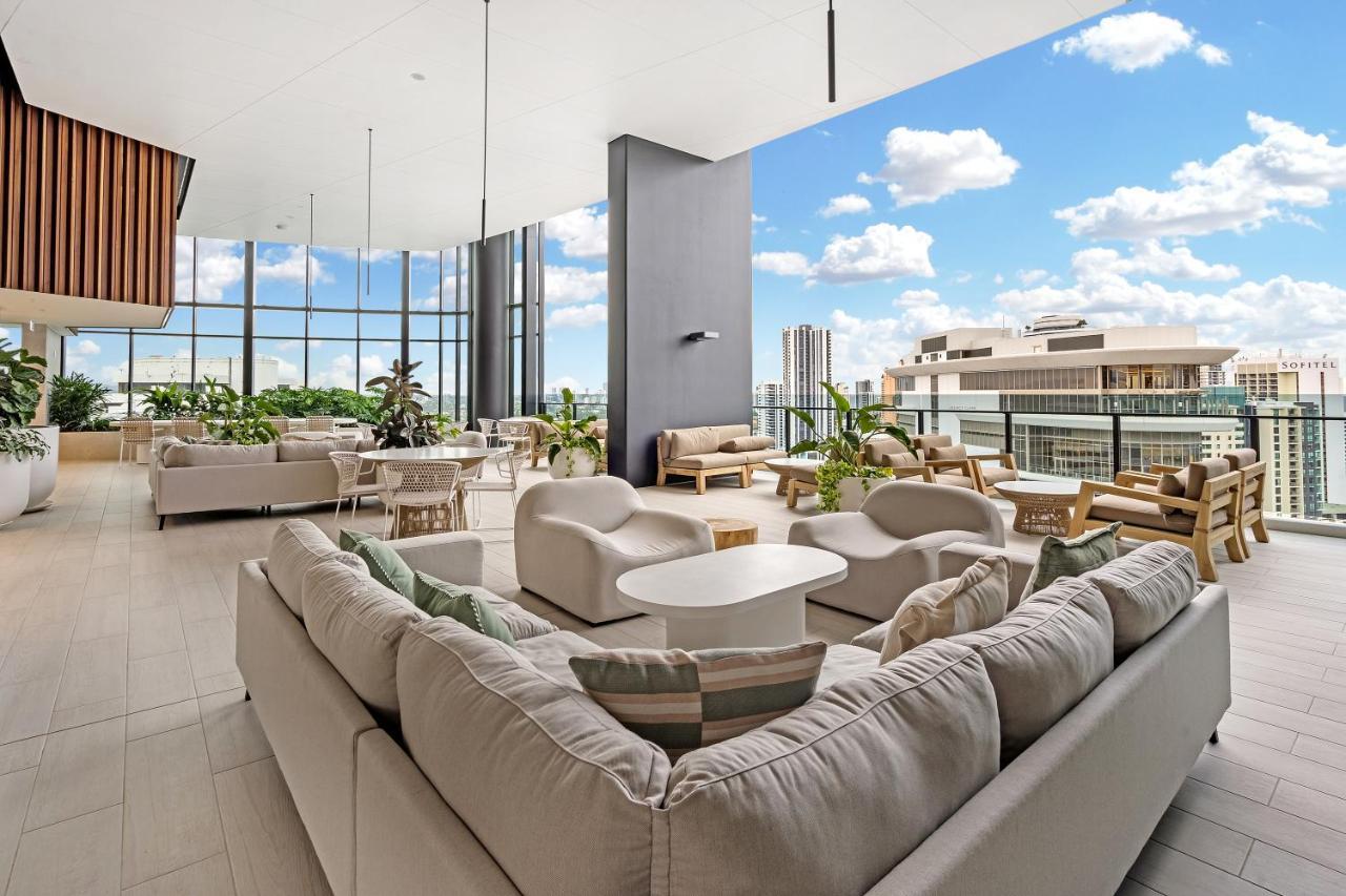Lamour Ocean View Apartment I In Casino Broadbeach - Free Parking-195Cm Gold Coast Luaran gambar