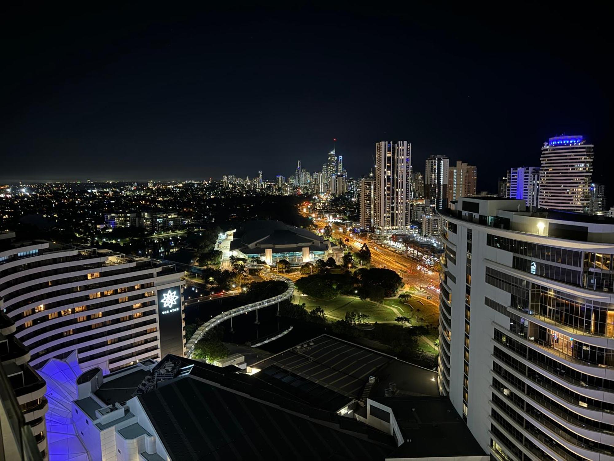 Lamour Ocean View Apartment I In Casino Broadbeach - Free Parking-195Cm Gold Coast Luaran gambar